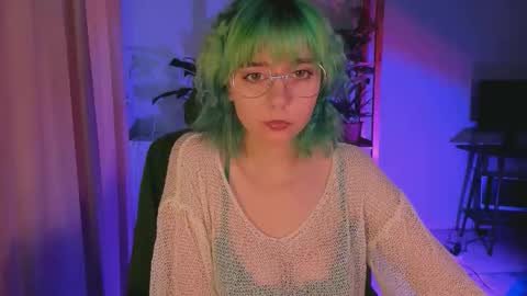 MylaFlores online show from 11-17-25, 05:02