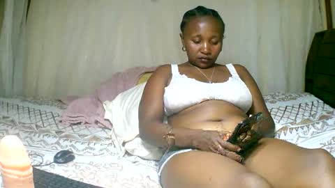 Snapshot of mylindasweet chatting on 01-10-25, 06:06 linda online show from 01-10-25, 06:06