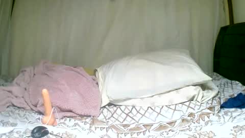 Snapshot of mylindasweet chatting on 01-12-25, 03:03 linda online show from 01-12-25, 03:03