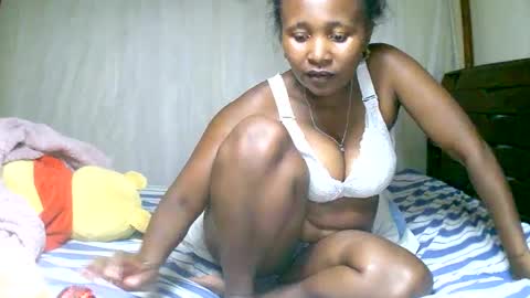 Snapshot of mylindasweet chatting on 01-25-25, 03:41 linda online show from 01-25-25, 03:41