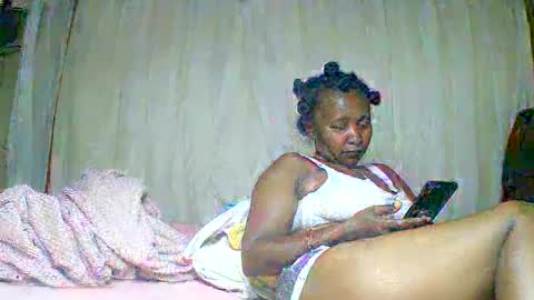 Snapshot of mylindasweet chatting on 02-01-25, 07:13 linda online show from 02-01-25, 07:13