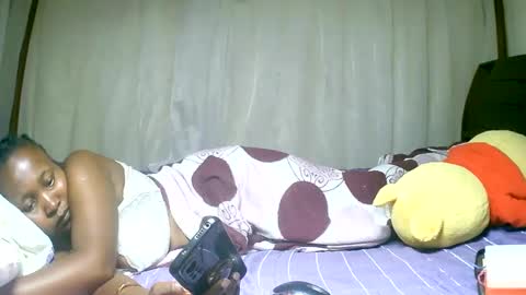 Snapshot of mylindasweet chatting on 02-23-25, 01:46 linda online show from 02-23-25, 01:46