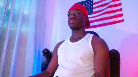 Mylo Wallace  online show from 11-05-25, 07:25