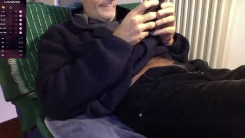 Bi sexy guy lovense hush is on private is open or password show tip if you like. online show from 12-05-24, 03:39