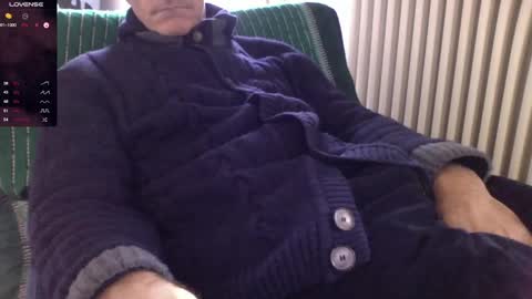 Bi sexy guy lovense hush is on private is open or password show tip if you like. online show from 12-09-24, 10:22