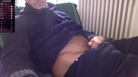 Bi sexy guy lovense hush is on private is open or password show tip if you like. online show from 12-10-24, 01:44