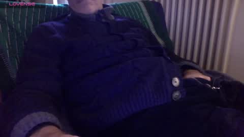 Bi sexy guy lovense hush is on private is open or password show tip if you like. online show from 12-25-24, 03:28