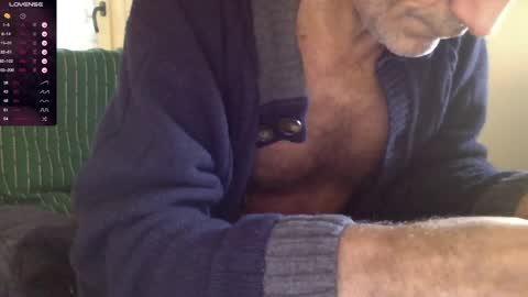 Bi sexy guy lovense hush is on private is open or password show tip if you like. online show from 12-29-24, 08:22