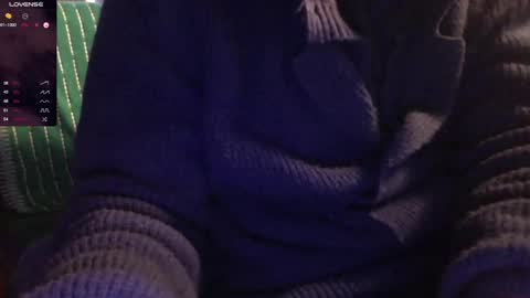 Bi sexy guy lovense hush is on private is open or password show tip if you like. online show from 12-31-24, 03:31