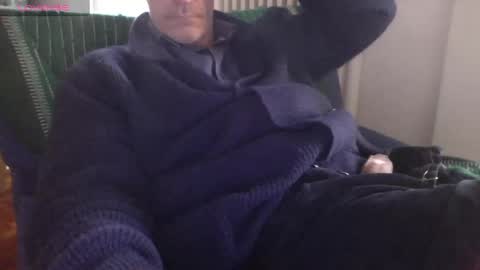 Bi sexy guy lovense hush is on private is open or password show tip if you like. online show from 03-07-25, 04:33