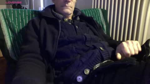 Bi sexy guy lovense hush is on private is open or password show tip if you like. online show from 02-19-26, 10:44