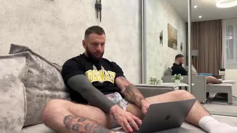 Snapshot of mynameismartin chatting on 12-10-24, 06:49 mynameismartin online show from 12-10-24, 06:49