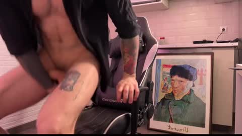 Snapshot of mynameismartin chatting on 03-05-25, 06:23 mynameismartin online show from 03-05-25, 06:23