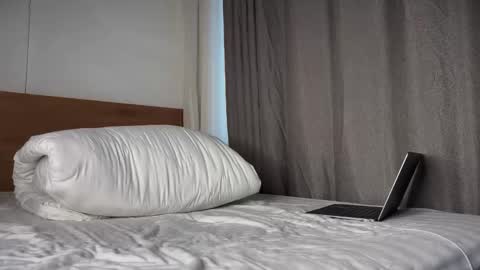 Snapshot of mynameismartin chatting on 10-25-25, 07:49 mynameismartin online show from 10-25-25, 07:49