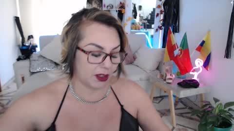 Snapshot of myrnasexxx chatting on 01-30-25, 07:04 Myrna Sessions online show from 01-30-25, 07:04