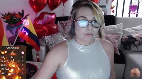 Snapshot of myrnasexxx chatting on 02-17-25, 08:04 Myrna Sessions online show from 02-17-25, 08:04