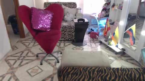 Myrna Sessions online show from 12-16-25, 10:04