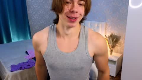 Snapshot of myshkek chatting on 12-02-24, 01:14 Mickey online show from 12-02-24, 01:14