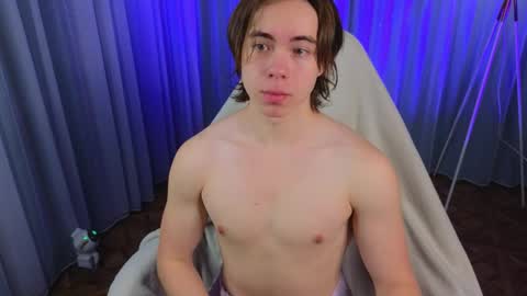 Snapshot of myshkek chatting on 03-06-25, 03:02 Mickey online show from 03-06-25, 03:02