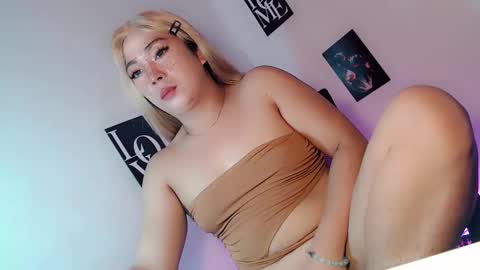 Snapshot of mysterious_kim chatting on 03-25-26, 02:28 kimmy online show from 03-25-26, 02:28