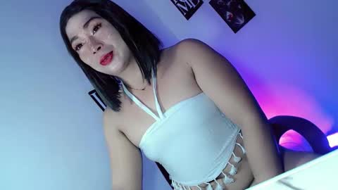 Snapshot of mysterious_kim chatting on 04-05-26, 02:31 kimmy online show from 04-05-26, 02:31