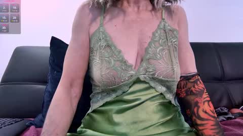 Mystery Nymph Milf online show from 09-08-25, 02:27
