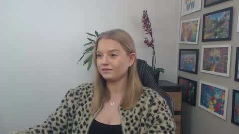 Erica online show from 12-16-25, 10:31