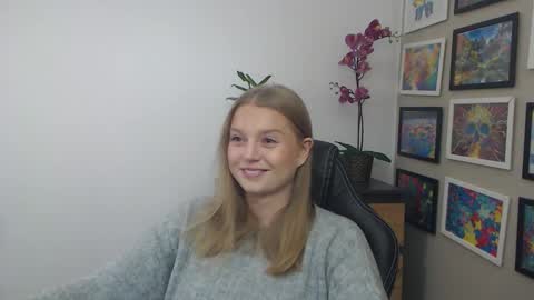 Snapshot of mysteryericax chatting on 03-02-26, 12:56 Erica online show from 03-02-26, 12:56