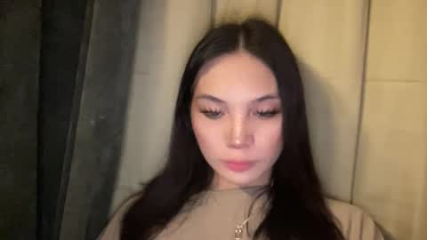 Snapshot of mysteryman_xxx chatting on 02-01-26, 06:01 UR GIRL NEXTDOOR online show from 02-01-26, 06:01