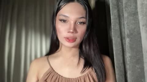 Snapshot of mysteryman_xxx chatting on 02-08-26, 04:49 UR GIRL NEXTDOOR online show from 02-08-26, 04:49