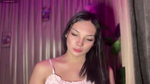 Snapshot of mysteryman_xxx chatting on 02-25-26, 03:05 UR GIRL NEXTDOOR online show from 02-25-26, 03:05