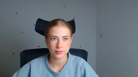 Emelie online show from 09-25-25, 11:36