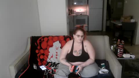 Snapshot of mysticlynn420 chatting on 01-26-25, 08:14 MysticLynn online show from 01-26-25, 08:14