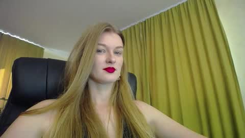 mysticvenus_ online show from 10-27-25, 08:07