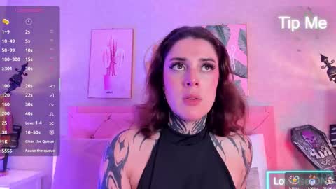 Snapshot of mystikdoll chatting on 11-02-25, 11:45 Misteika online show from 11-02-25, 11:45