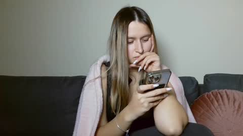 Eva online show from 12-23-24, 06:58