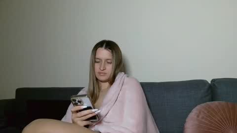 Eva online show from 12-23-24, 10:01