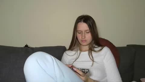 Eva online show from 02-15-25, 10:42