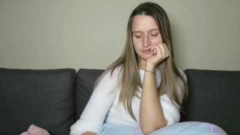 Eva online show from 03-06-25, 09:20