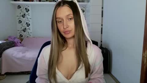 Eva online show from 09-25-25, 02:32