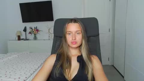 Eva online show from 10-28-25, 10:45