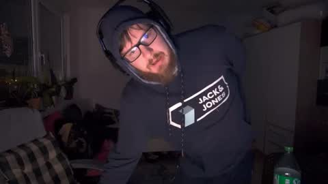 Nico online show from 12-26-24, 02:33