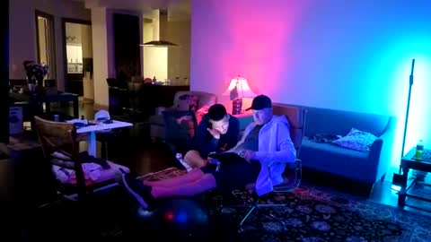 Snapshot of n3wvib3z chatting on 10-24-25, 11:28 cumov3rdanc3 online show from 10-24-25, 11:28