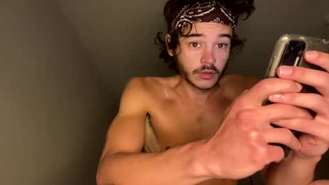 Snapshot of na_an534 chatting on 10-14-25, 04:19 na_an534 online show from 10-14-25, 04:19