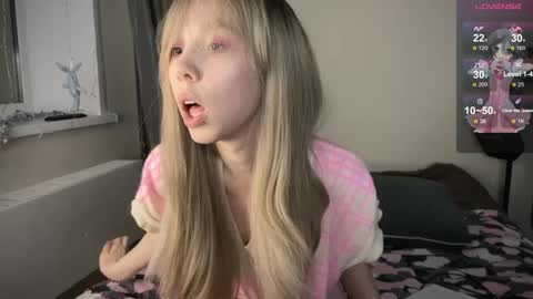 Vanessa and Julia  online show from 02-25-25, 08:19