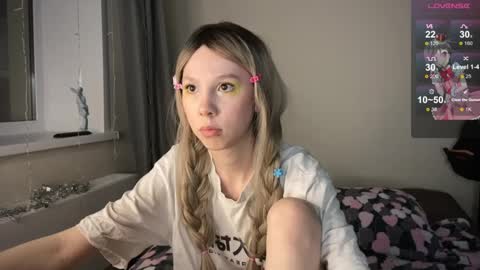 Vanessa and Julia  online show from 02-26-25, 08:22