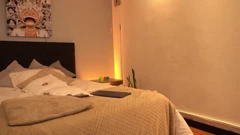 AMY online show from 02-17-26, 09:21