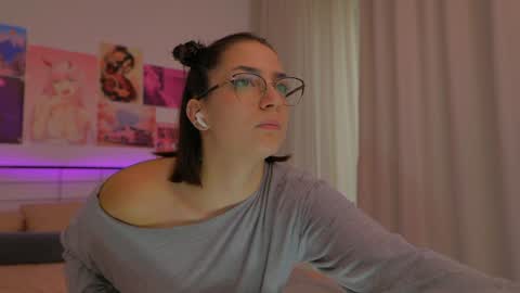 Snapshot of naalani chatting on 12-06-24, 10:16 Naalani online show from 12-06-24, 10:16