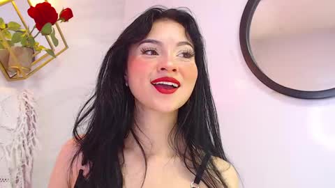 naamah_b online show from 12-16-24, 01:43