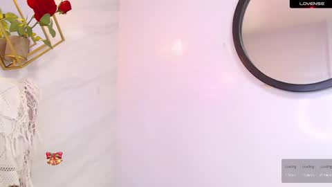 naamah_b online show from 12-16-24, 05:22